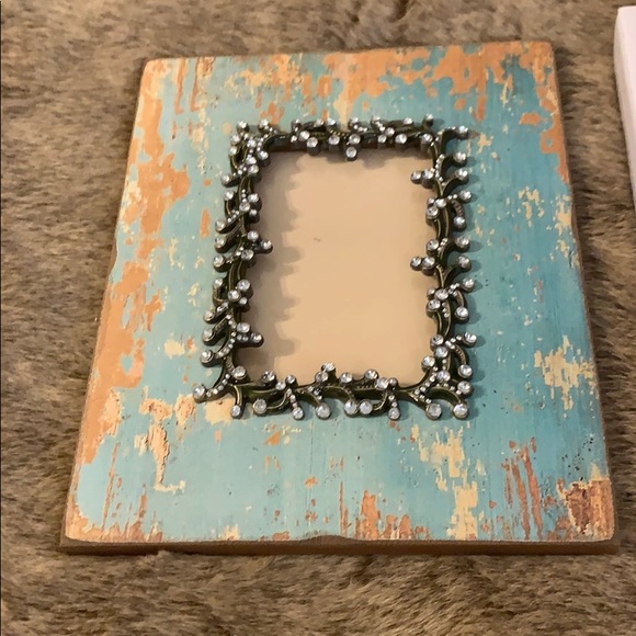 Z Gallerie Other - Distressed frame NWT  ⭐️HostPick⭐️